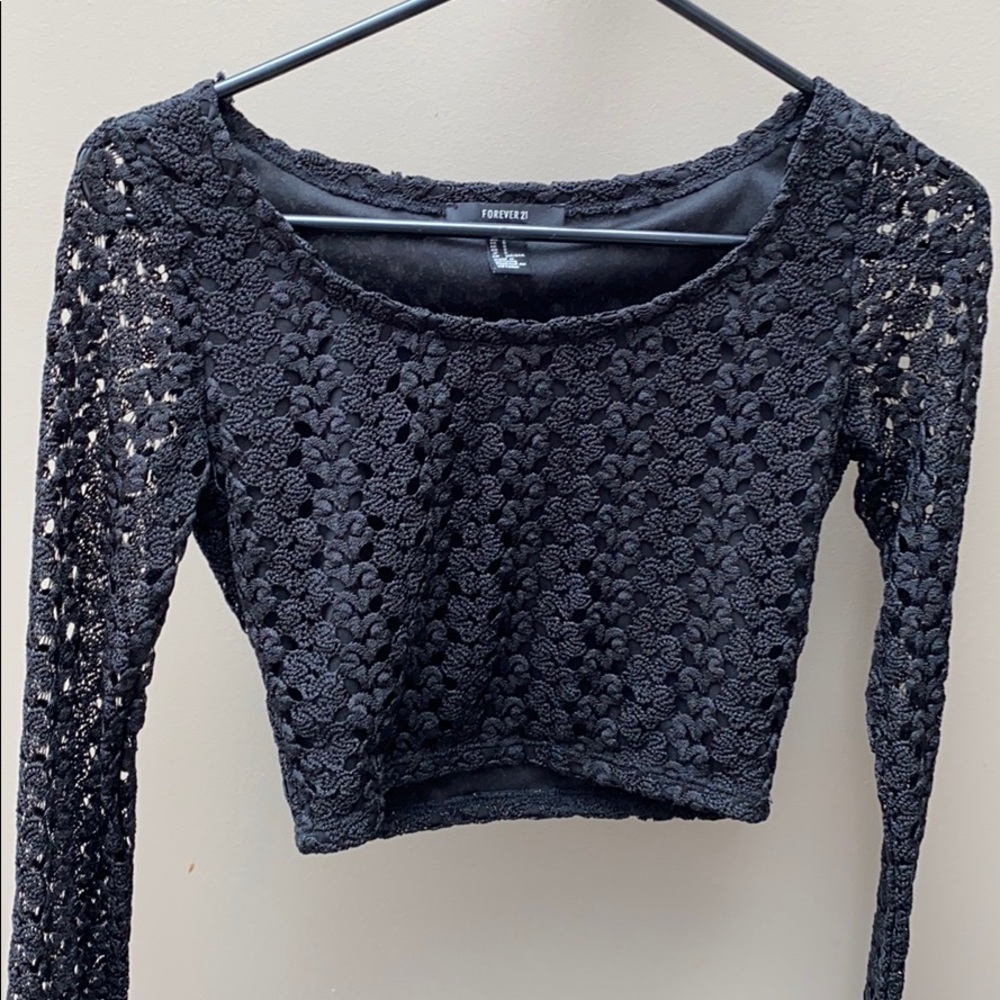 Lace long sleeve crop top